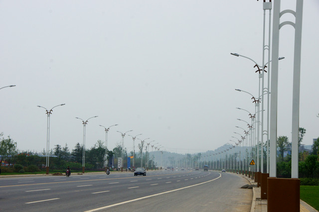 北川建设安北路路灯